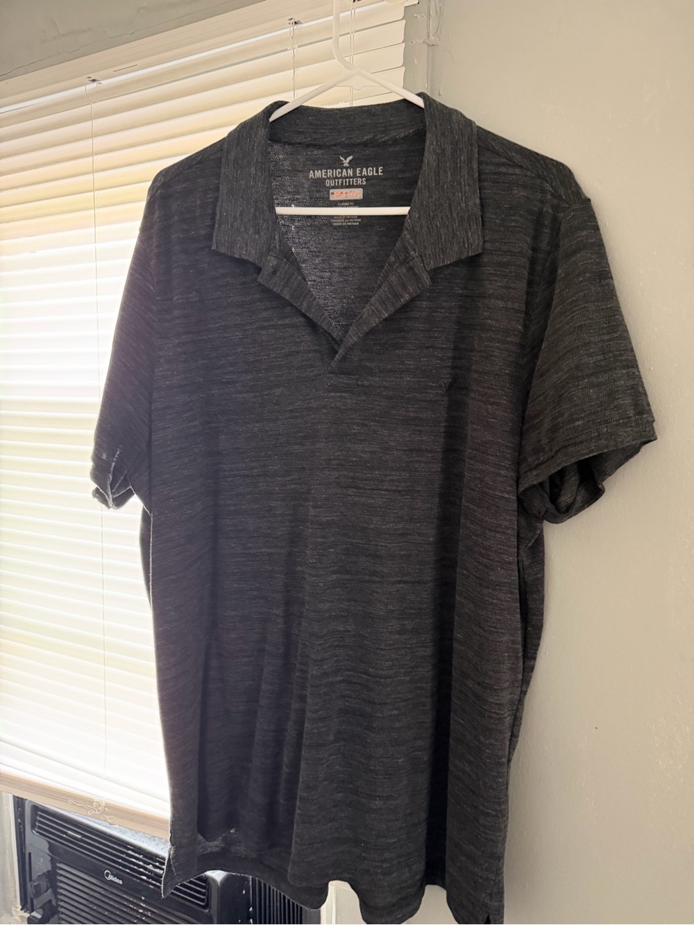 American Eagle Outfitters Men’s Heather Charcoal Short Sleeve Polo